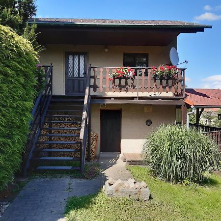 Apartmany Lebedin Nova Ves  エクステリア 写真